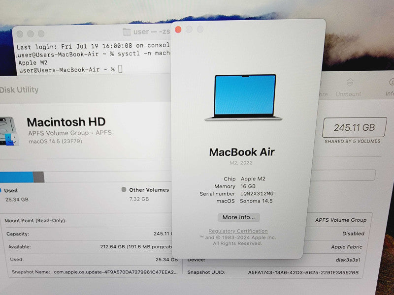 Apple Macbook Air 2022 13\\" 8-Core M2 @ 3.5GHz 16GB Ram 250GB SSD (