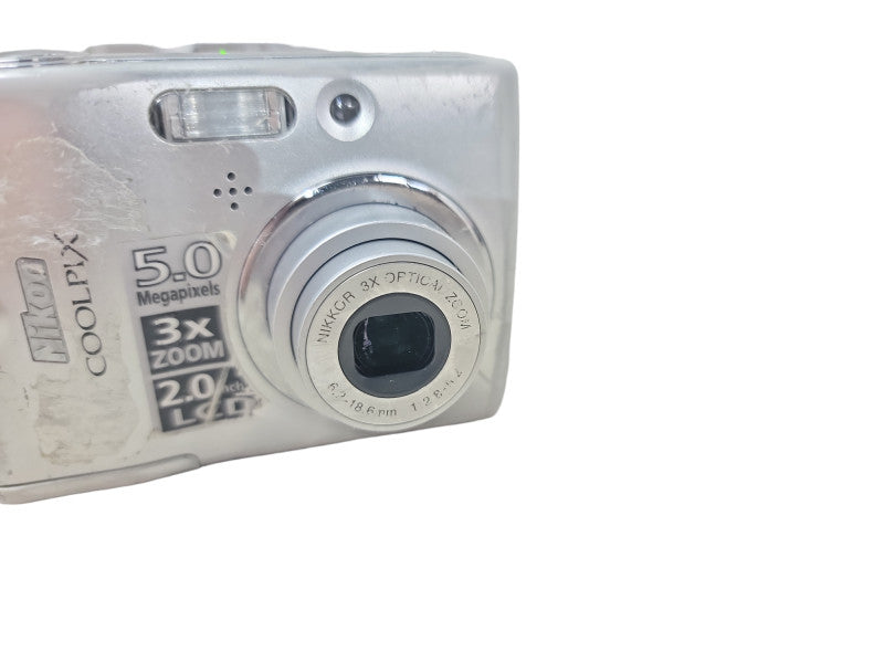 Batch of 2x Nikon Coolpix L10 5.0 MP 3x Zoom Digital Camera