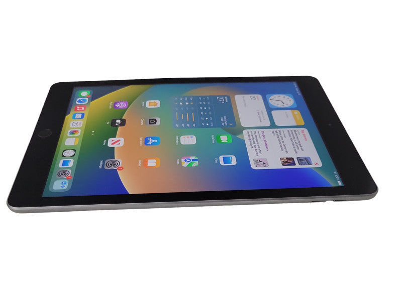 Apple iPad 5th Gen 32GB Unlocked, Wi-Fi Only _