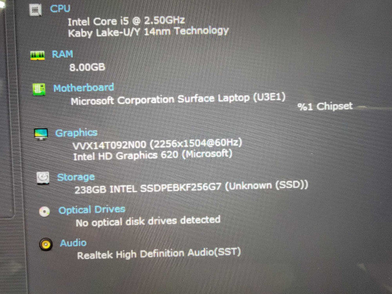 Microsoft Surface Laptop 1769 | i5-7200U @2.5GHz | 8GB RAM | 256GB RAM  Lap200