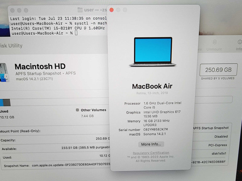 Apple Macbook Air Retina 2018 13\\" 2-Core i5-8210Y @ 1.6GHz 16GB DDR3 256GB (