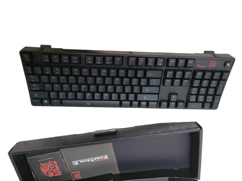 Thermaltake Technoloy eSports Poseidon Z Blue Switch Illuminated Mechanical Keyboard KB-PIZ-KLBLUS-01
