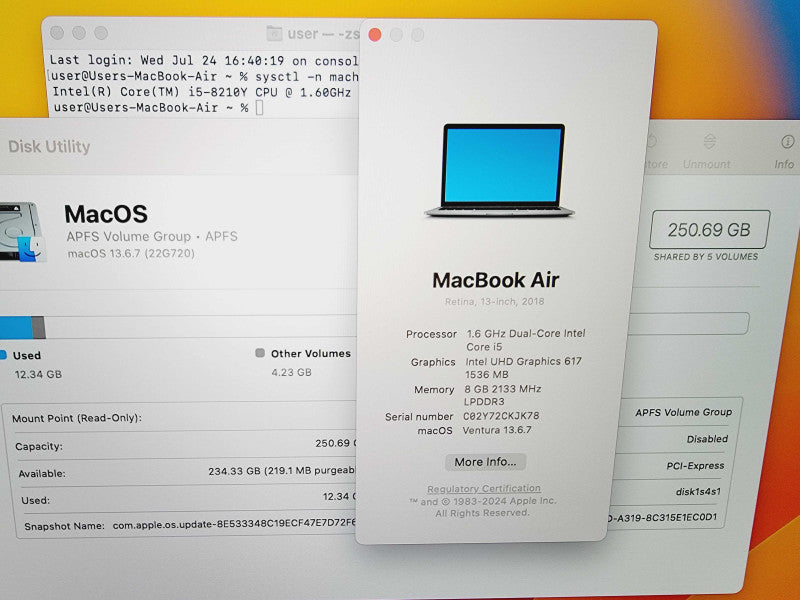 Apple Macbook Air Retina 2018 13\\" 2-Core i5-8210Y @ 1.6GHz 8GB DDR3 256GB SSD (