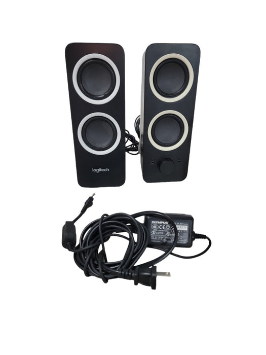 Logitech Z200 2.0 Multimedia Speakers with Stereo Sound W/ Power Adapter