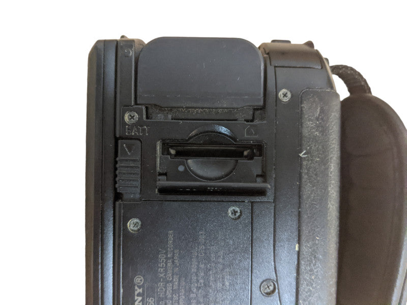 Sony Handycam Digital HD Camcorder HDR-XR550V | No SD Card