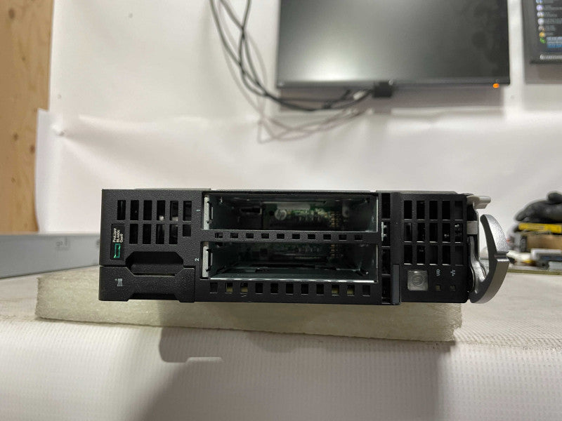 2x HP Proliant BL460C Gen 9 Blade servers, 2x Xeon E5-2640v3 2.60GHz, No RAM