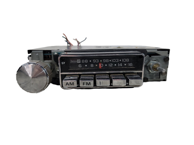 Vintage GM Delco P/N 16014950 AM FM Car Radio for