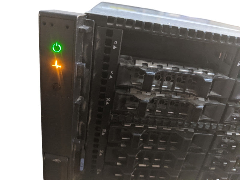 Dell Compellent SCv3020 | 2x Dell E18M  | No HDD | *READ*