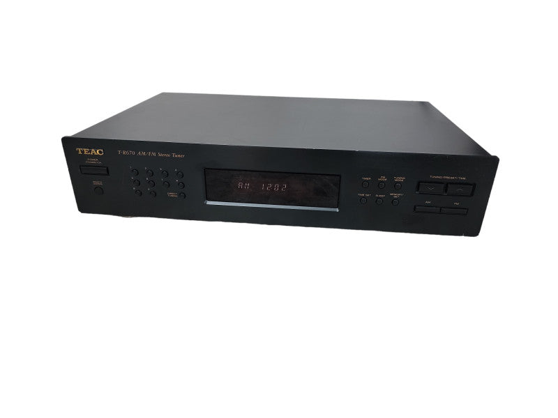 TEAC T-R670 AM/FM Stereo Tuner.