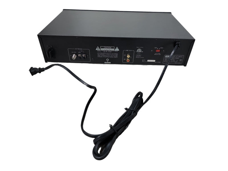 TEAC T-R670 AM/FM Stereo Tuner.