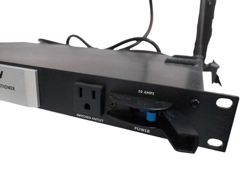 Furman Linear AC Power Conditioner Model: P-8 Pro Series II =