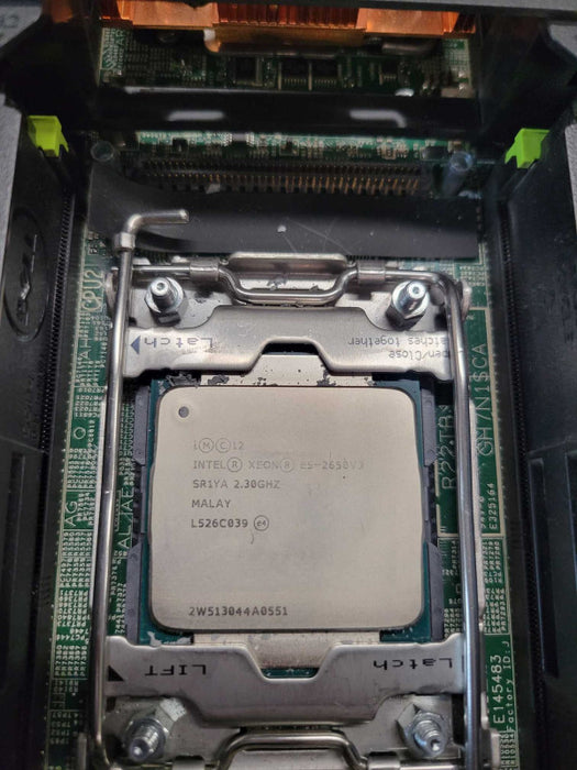 Dell PowerEdge M630 - 2x Xeon 2650v3| NO RAM | NO HDD Q%\t Q%