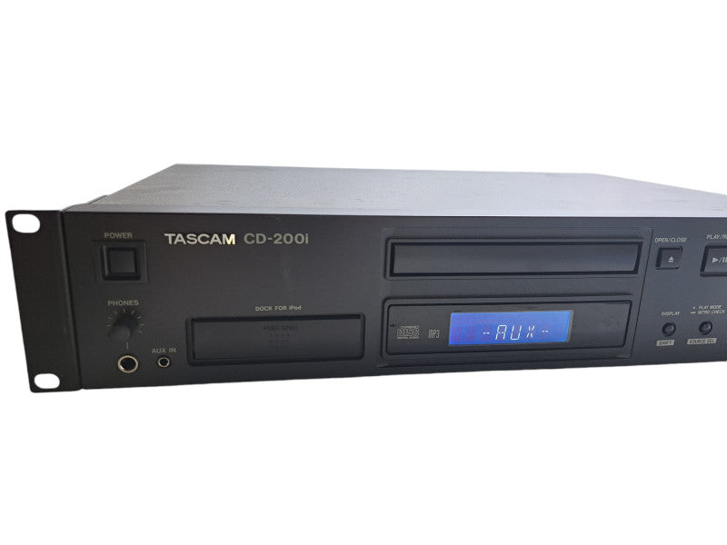 Tascam CD-200i Professional CD Player with 30-Pin With Ipod Dock