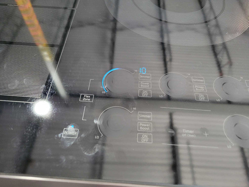 Samsung 36" 5-Element Smart Induction Cooktop w/ Flex Zone & V-Flame(READ)  %