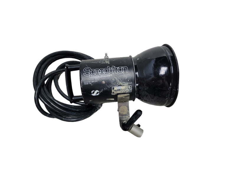 Speedotron Universal Light Unit with Reflector, Model 101  Q