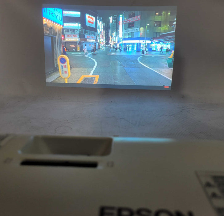 Epson PowerLite 955WH H683A Projector 3200 Lumens, Lamp Hour: 2364 hrs