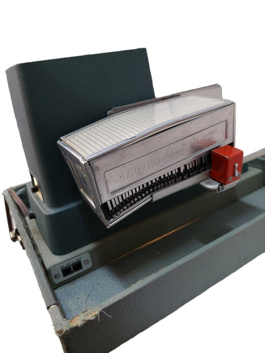 Vintage ARGUS 300 Slide Projector in Case  =