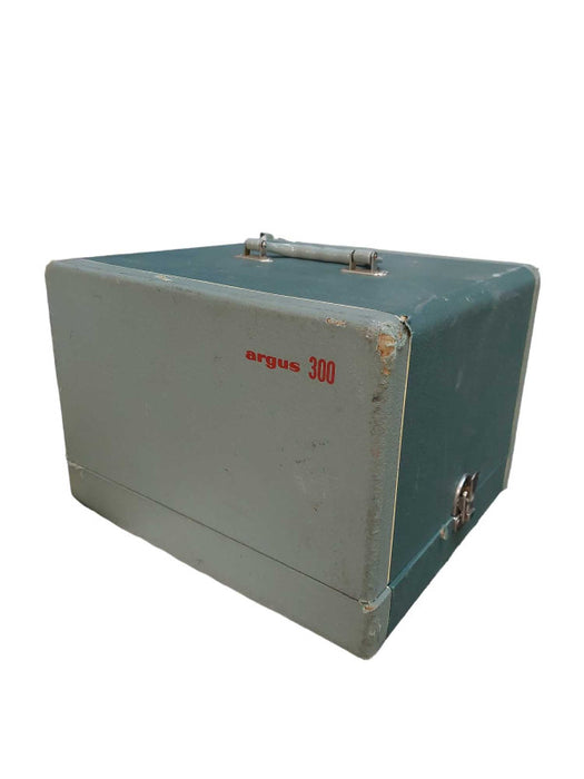 Vintage ARGUS 300 Slide Projector in Case  =