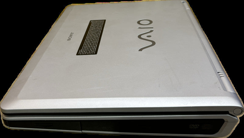 SONY VAYO PCG-9S1L Intel Pentium 4 3.06GHz 500MB RAM No HDD READ!
