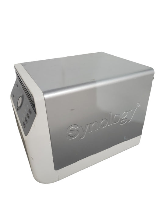 Synology DS410J 4 bay NAS w/ 2x Caddies 3.5" !
