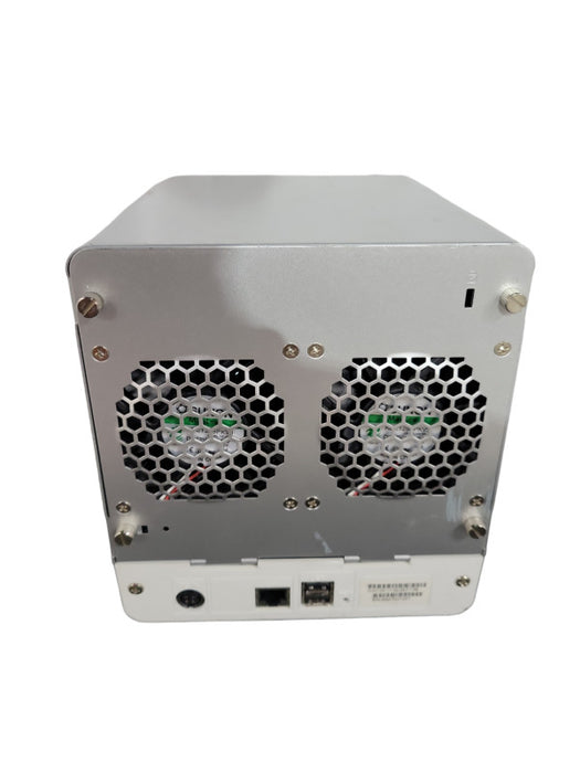 Synology DS410J 4 bay NAS w/ 2x Caddies 3.5" !