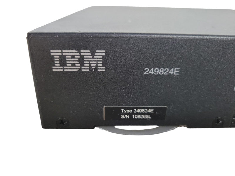 IBM 249824E 24 Port 8G Fibre Channel SAN Storage Network Switch !