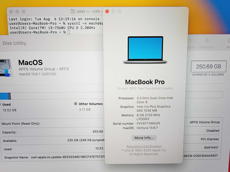 Apple Macbook Pro 2017 13" 2-Core i5-7360U @ 2.3GHz 8GB DDR3 250GB SSD (