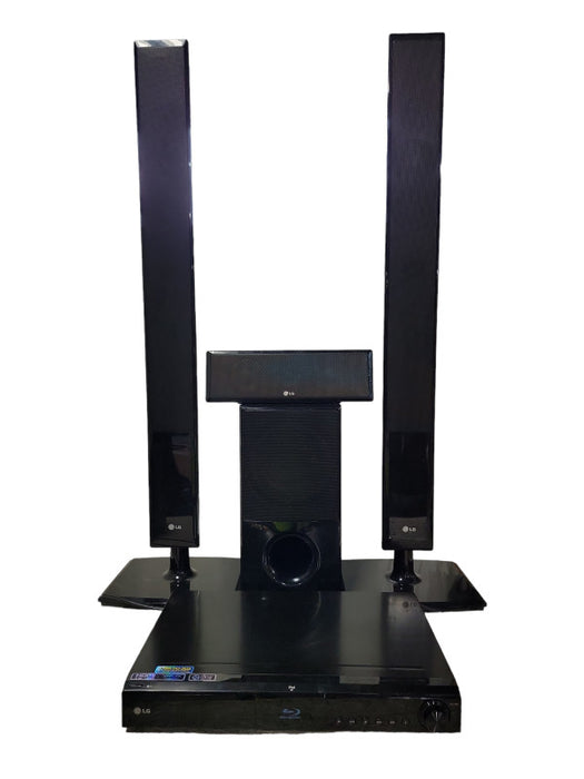 LG home theater system W/2xtower speakers, 1xCenter, 1xSub woofer, 1XBlue Ray