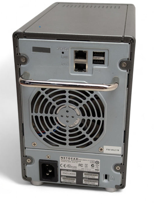 Netgear RNDU4000 RND-4A 4 bay NAS with 2 4TB HDDs installed  -