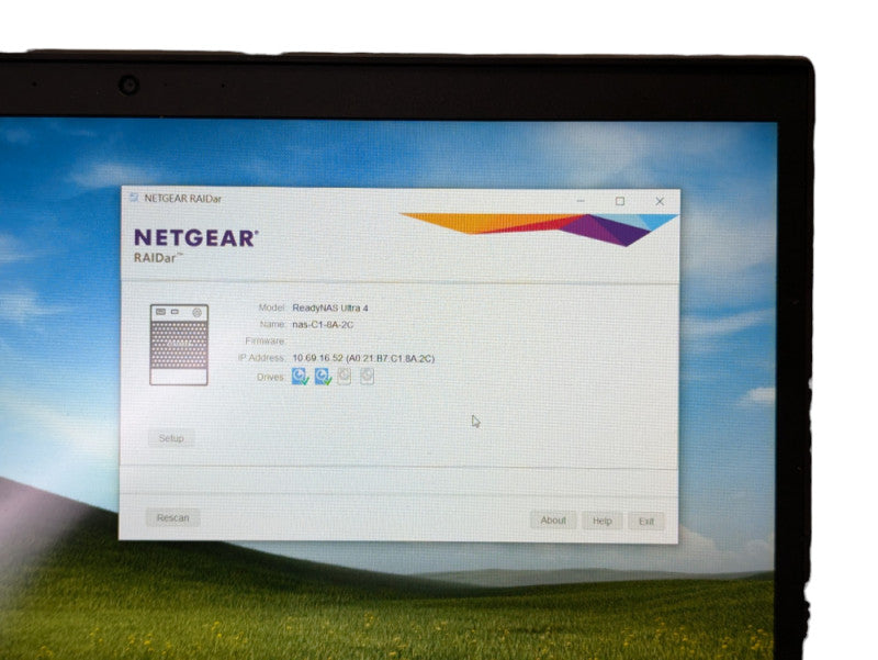 Netgear RNDU4000 RND-4A 4 bay NAS with 2 4TB HDDs installed  -