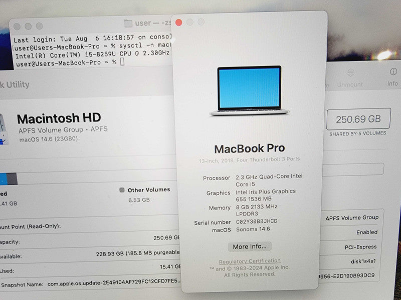 Apple Macbook Pro 2018 13" 4-Core i5-8259U @ 2.3GHz 8GB DDR3 256GB SSD (