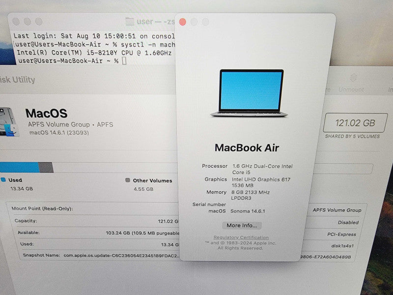 Apple Macbook Air Retina 2019 13" 2-Core i5-8210Y @ 1.6GHz 8GB DDR3 120GB SSD (*