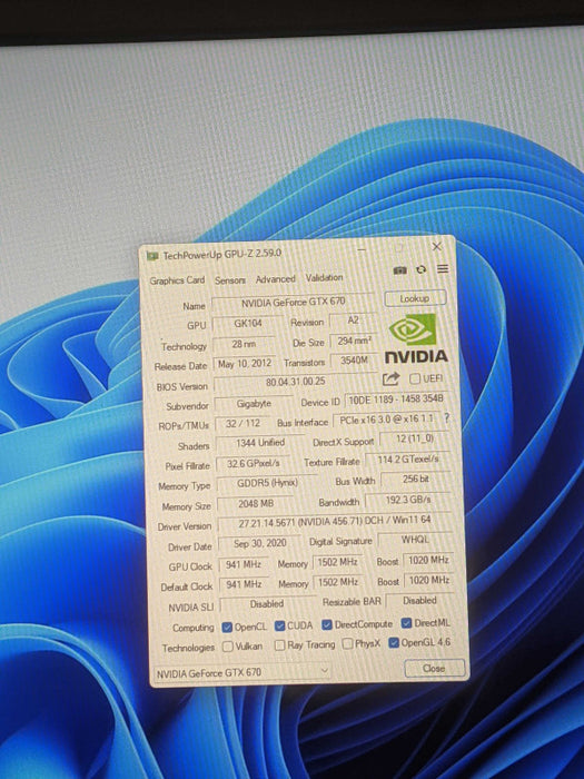 GeForce GTX 670 | 2GB GDDR5 Graphic Card | 2xDVI/HDMI/Display Port