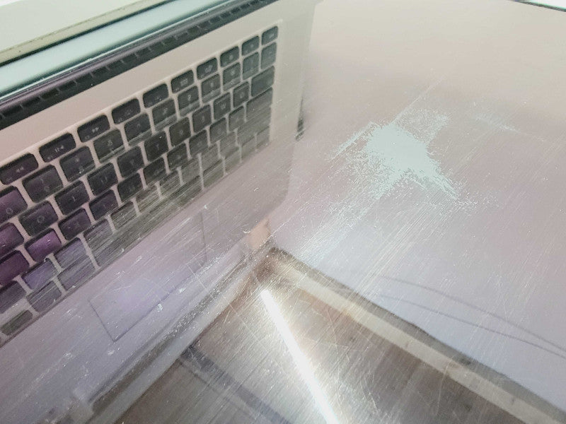 Apple Macbook Pro Retina 2015 4-Core i7-4770HQ @ 2.2GHz 16GB DDR3 512GB SSD [Read] (*
