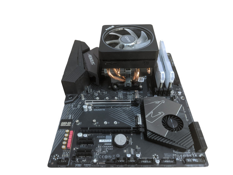 AMD Ryzen 7 3700X | X570 AORUS ELITE | 2x M.2 | 16GB DDR4 | I/O Shield