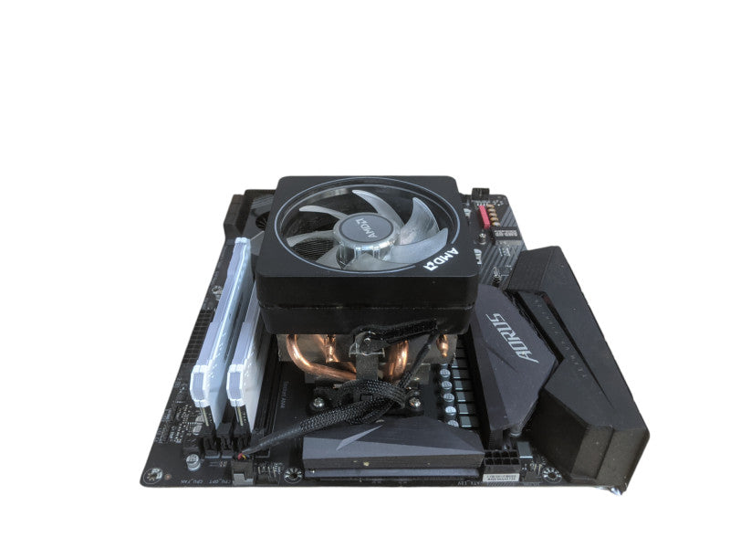 AMD Ryzen 7 3700X | X570 AORUS ELITE | 2x M.2 | 16GB DDR4 | I/O Shield