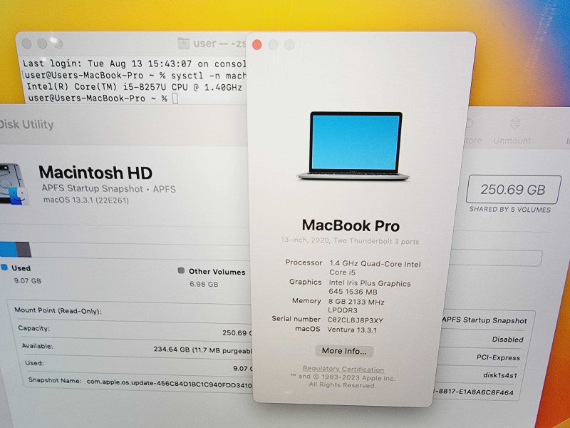 Apple Macbook Pro 2020 13" 4-Core i5-8257U @ 1.4GHz 8GB DDR3 250GB SSD (