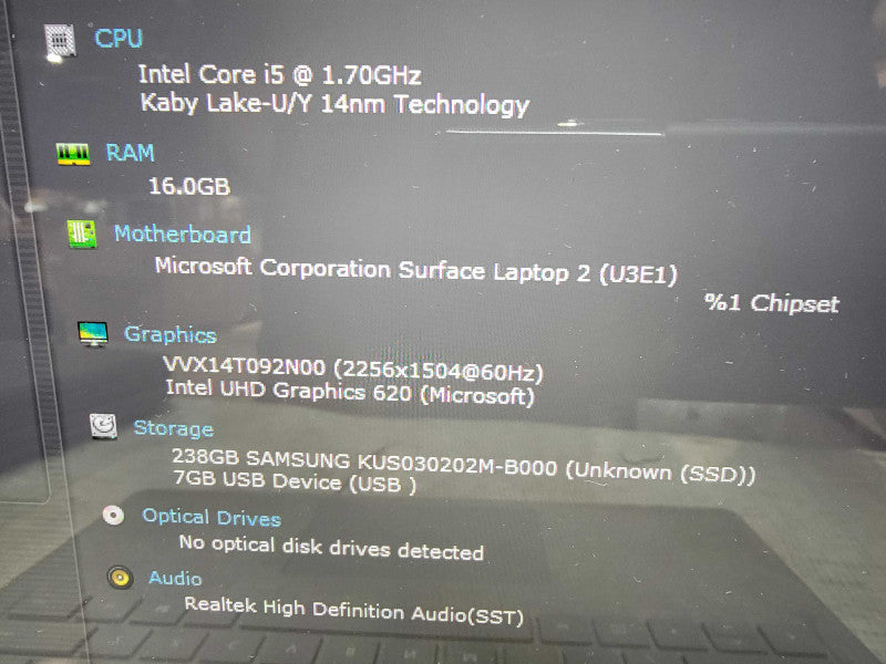 MS Surface Laptop 2 1769 | 4-Core i5-8350U @1.7GHz | 16GB RAM | 256GB SSD  Lap200