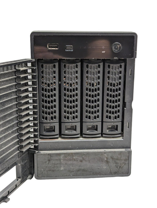 NETGEAR RND-4E RN21400 4 Bay NAS with 4 2TB HDDs installed  -