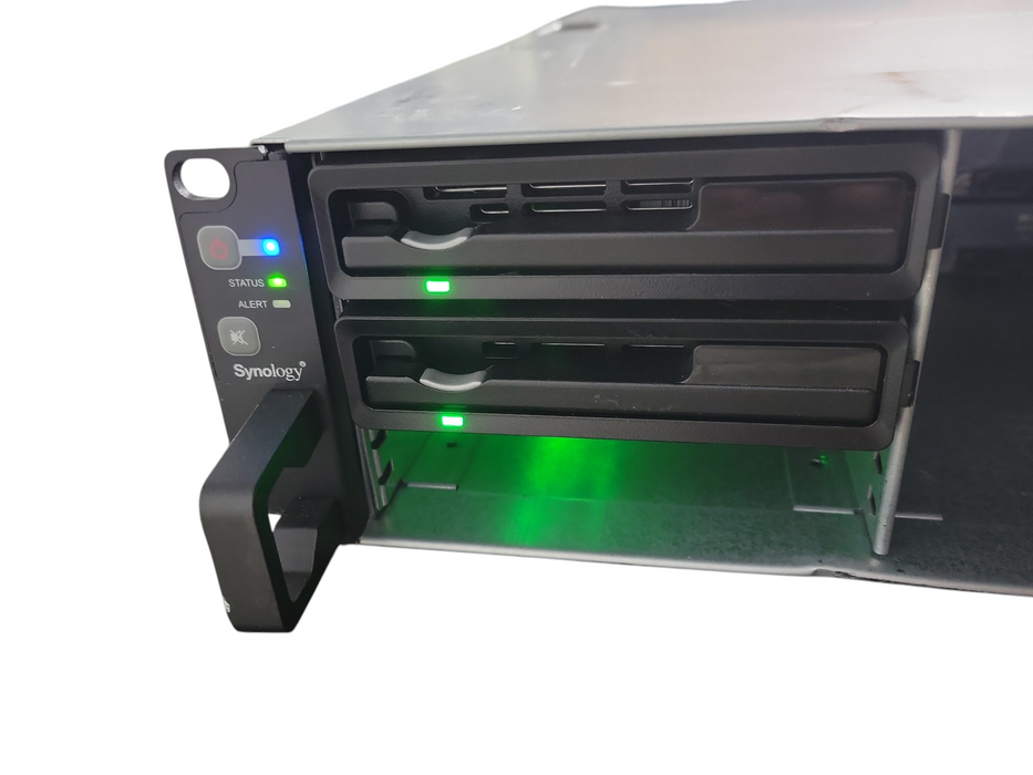 Synology RackStation RS3617xs XEON E3-1230 v2 4GB RAM 2x 4TB HDD !