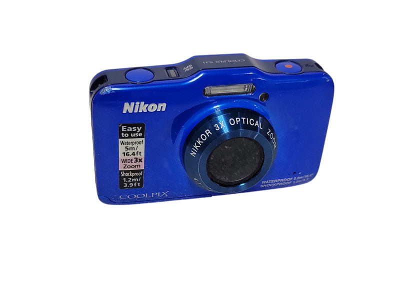 Nikon COOLPIX S31 10.1MP Digital Camera Waterproof camera, READ _