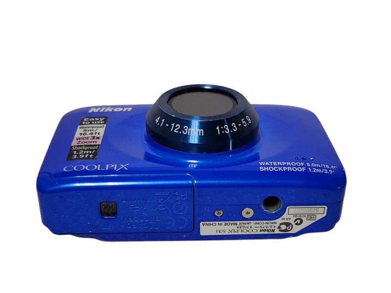 Nikon COOLPIX S31 10.1MP Digital Camera Waterproof camera, READ _