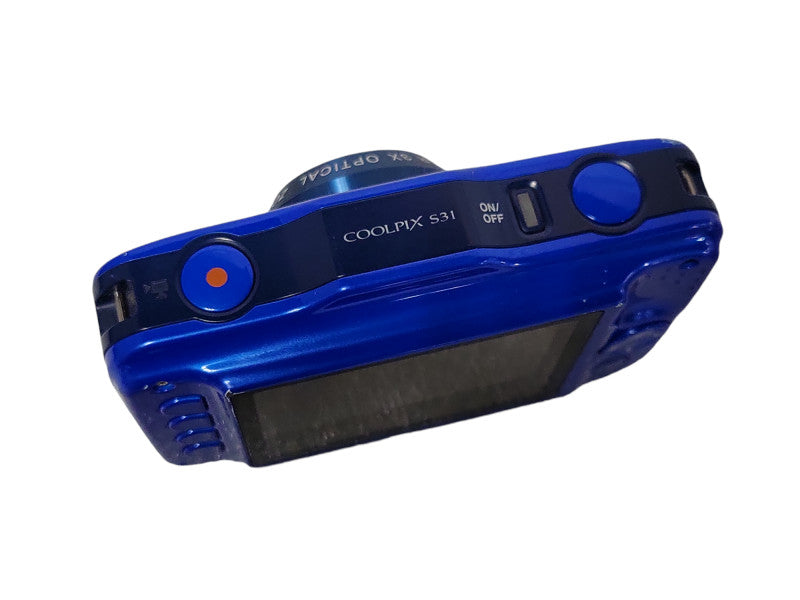 Nikon COOLPIX S31 10.1MP Digital Camera Waterproof camera, READ _