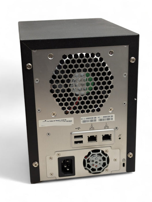 Intel Entry Storage System Model INNS04-4200 (SS4000E) with 2 4TB HHDs  -