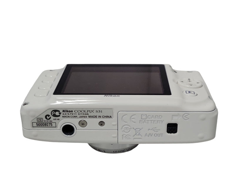 Nikon COOLPIX S31 10.1MP Digital Camera Waterproof camera White, READ _