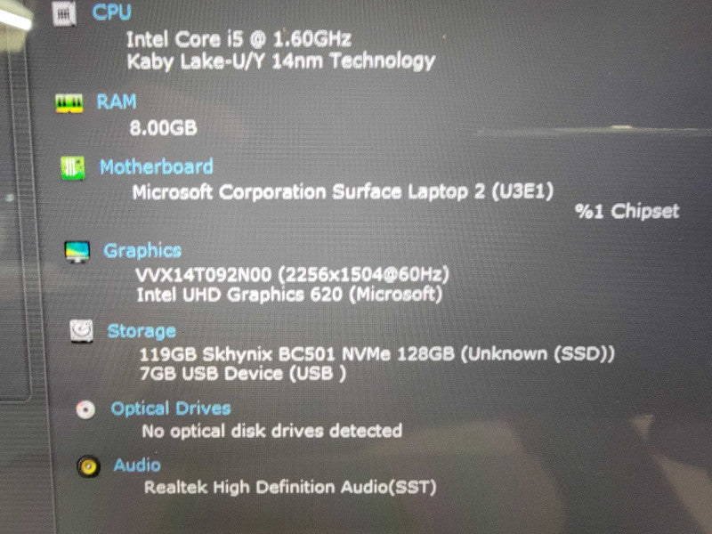 MS Surface Laptop 2 1769 | 4-Core i5-8250U @1.6GHz | 8GB RAM | 128GB SSD  Lap200