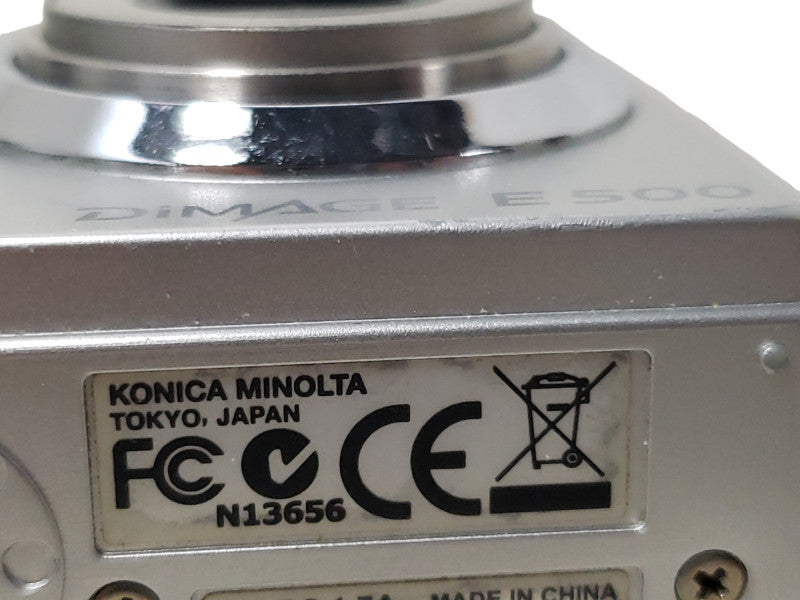 Konica Minolta DiMAGE E500 5.0MP Digital Camera