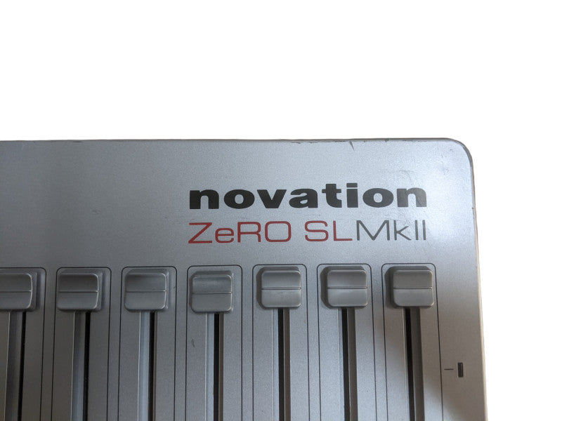 Novation ZeRO SL MkII MIDI Controller Sampler Sequencer
