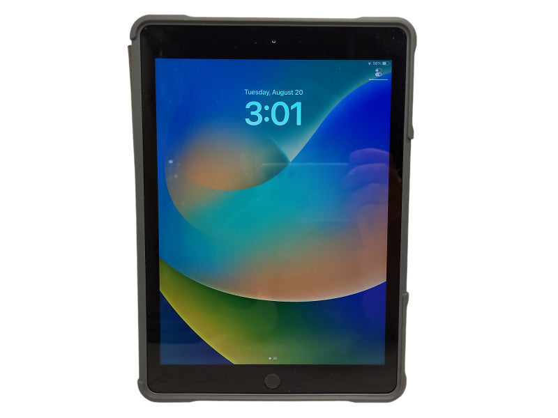 Apple iPad 5th Gen 32GB Unlocked with Case, Wi-Fi Only READ Q$