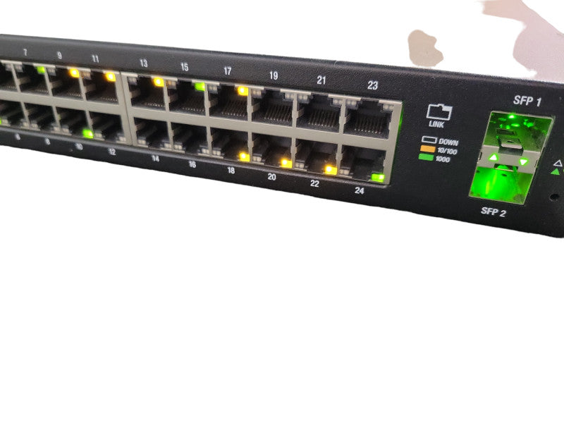 Ubiquiti EdgeSwitch 24-Port Managed POE Gigabit Switch ES-24-Lite, READ !